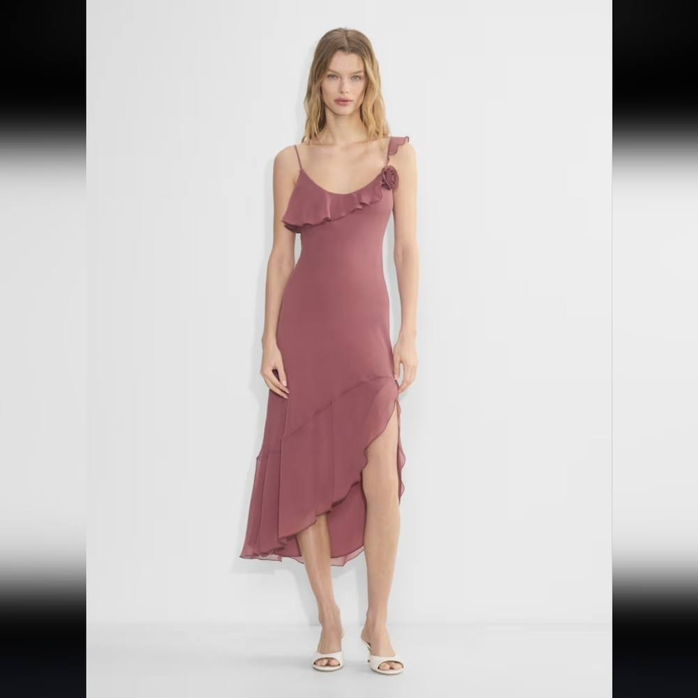 Aritzia Engage Midi Dress In Lilac with Ruffle Detail XXS